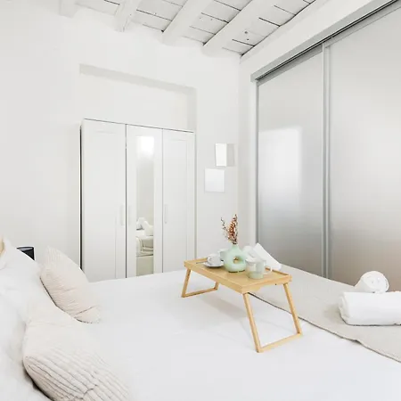 Amazing, New & Fully Furnished In Duomo Apartment